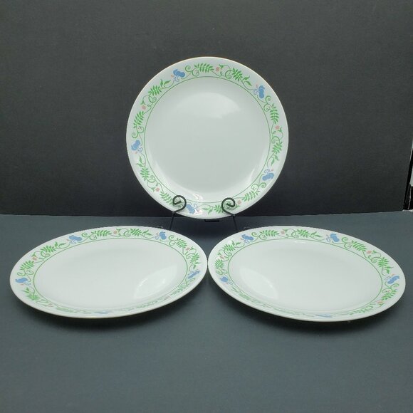 Corelle Sweet Blossoms Dinner Plates Blue Flowers Green Vine Ring - Picture 1 of 5